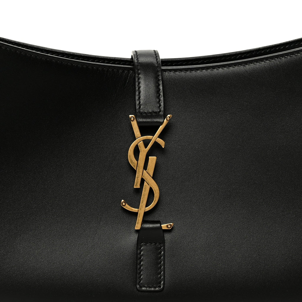 Smooth Calfskin Le 5 A 7 Hobo Black