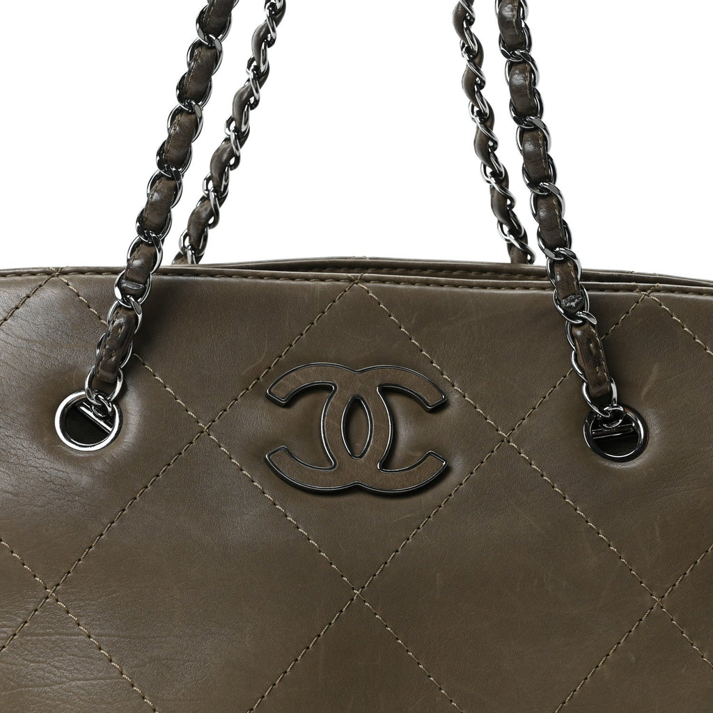Washed Calfskin Diamond Stitch Hamptons Shopping Tote Green