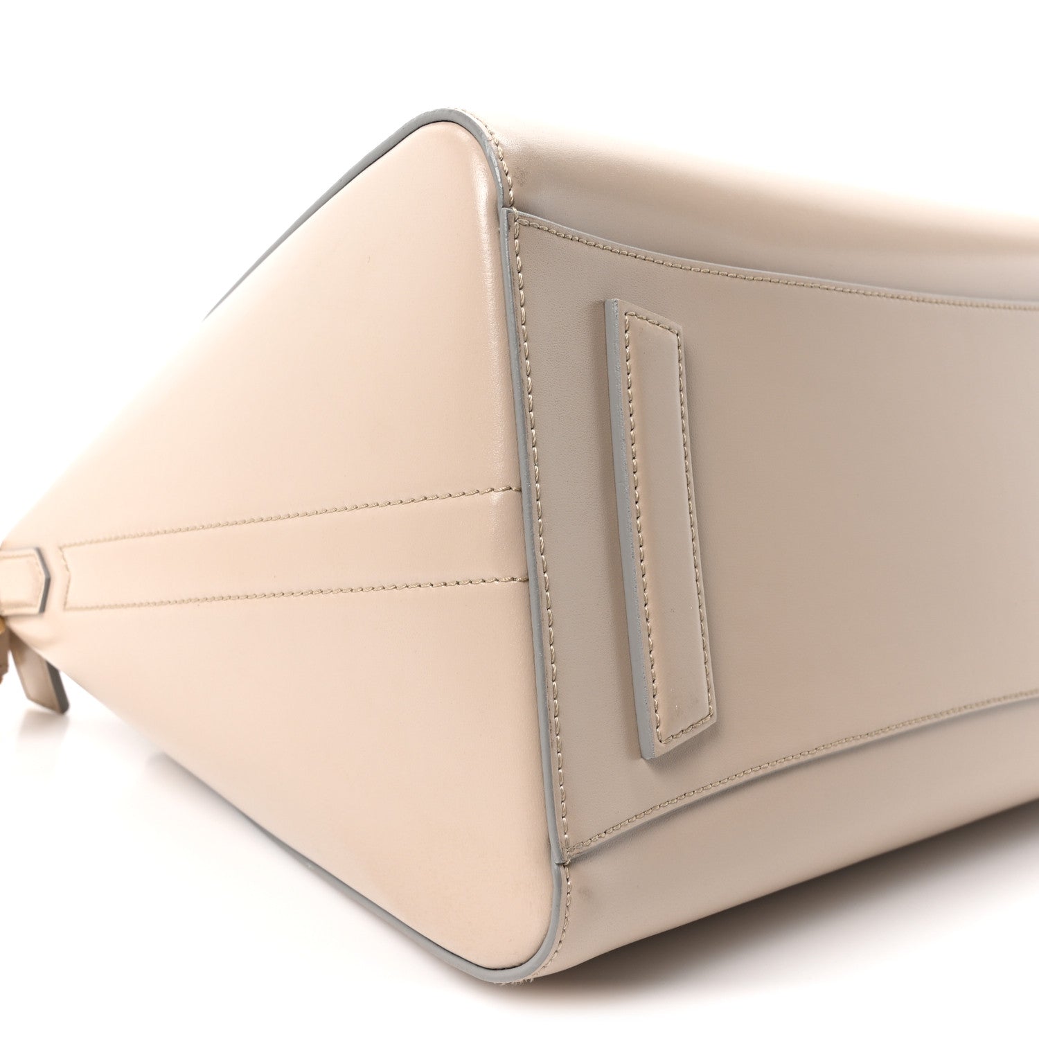 Shiny Lord Calfskin Medium Antigona Sand