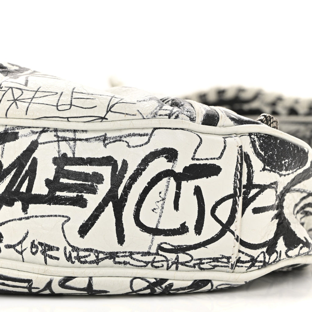 Agneau Arena Graffiti Le Cagole Shoulder Bag XS White Black