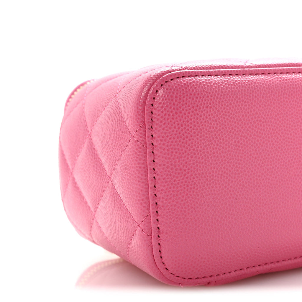 Caviar Quilted Small Vanity Case With Chain Pink