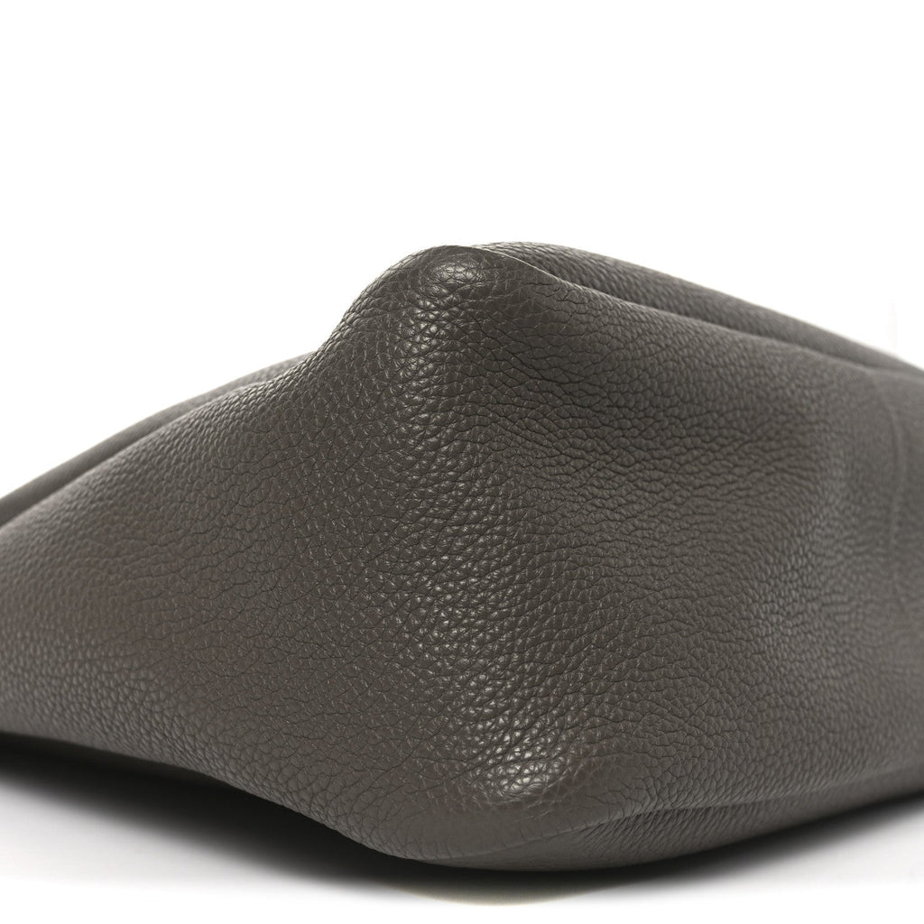 Vitello Daino Soft Medium Zippered Top Handle Bag Bambu