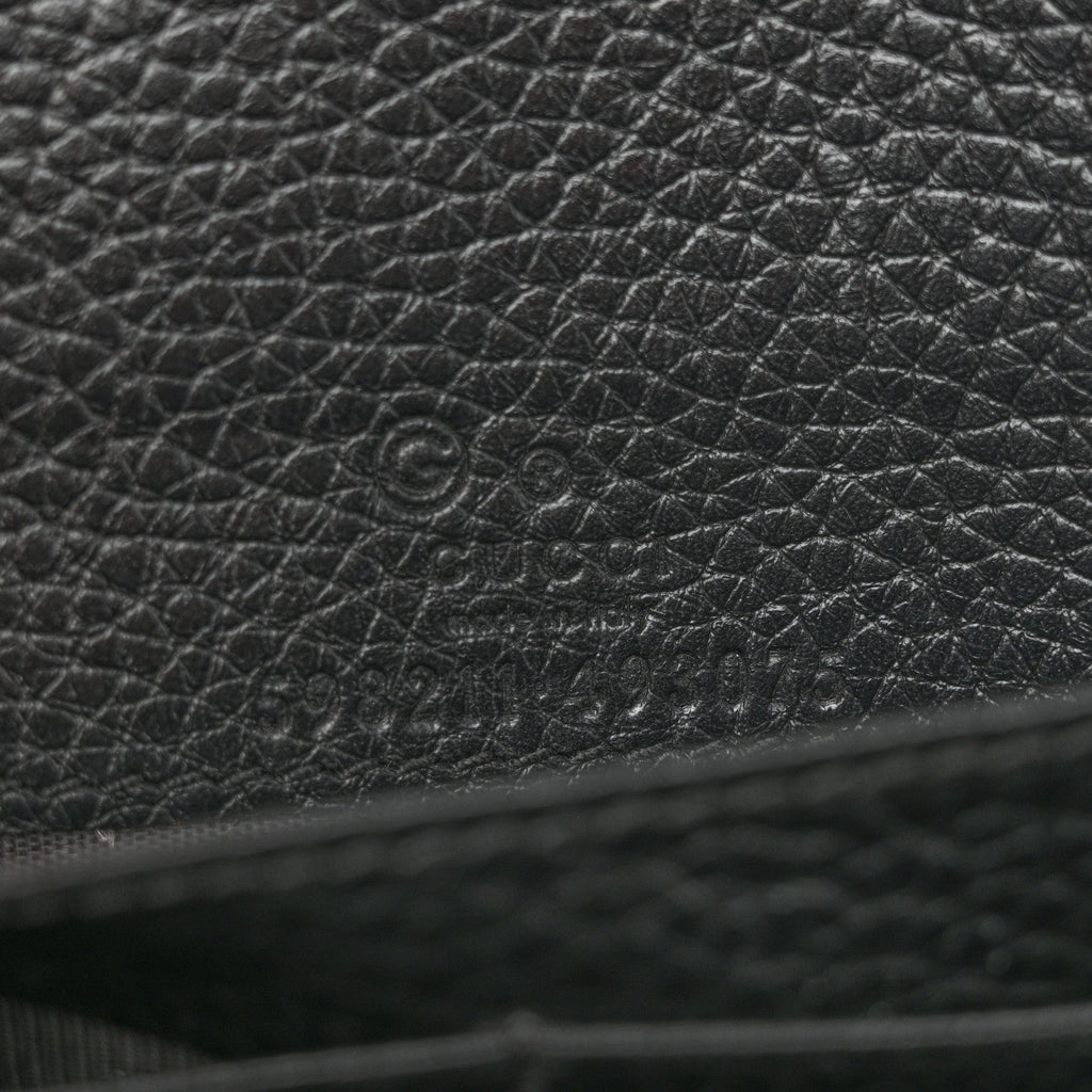 Pebbled Calfskin Soho Wallet On Chain Black