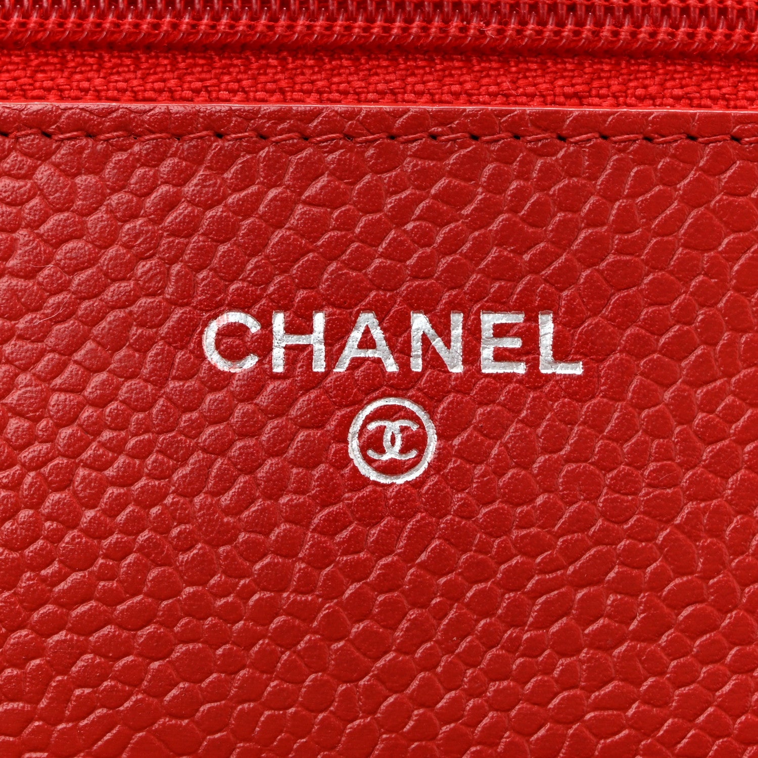 Caviar Quilted Wallet On Chain WOC Red