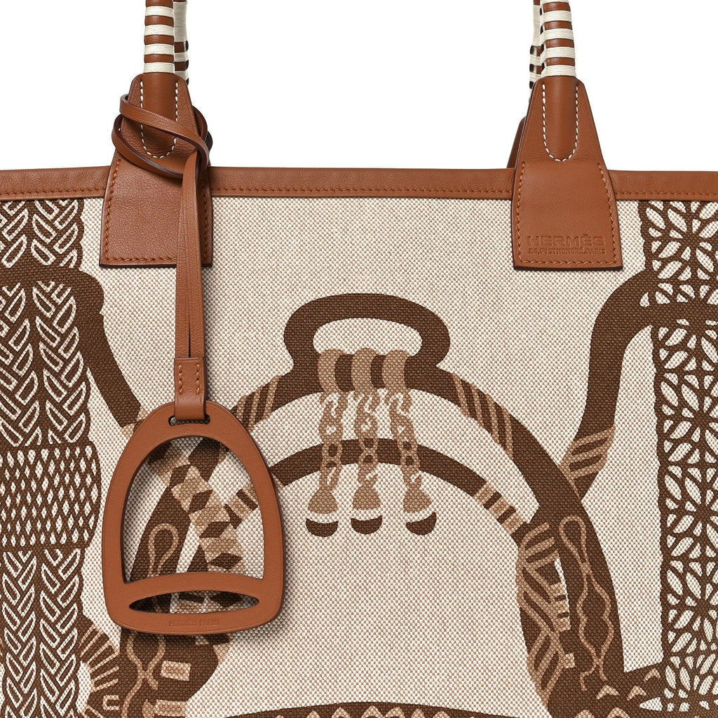 H Plume Canvas Swift Printed Fantaisie d'Etriers Steeple 28 Bag Fauve Ecru Beige Gold