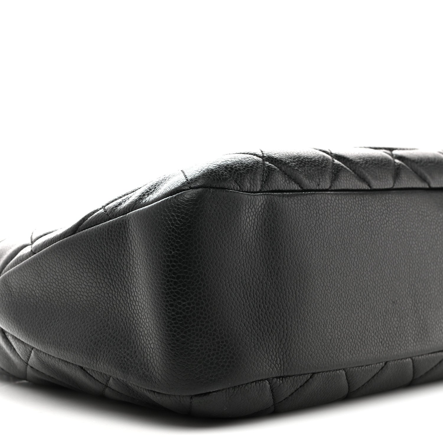 Caviar Quilted CC Timeless Soft Tote Black