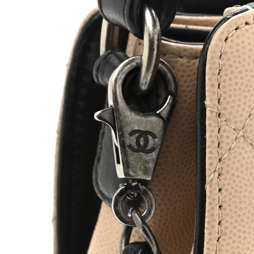 Caviar Quilted Medium CC Bucket Bag Beige