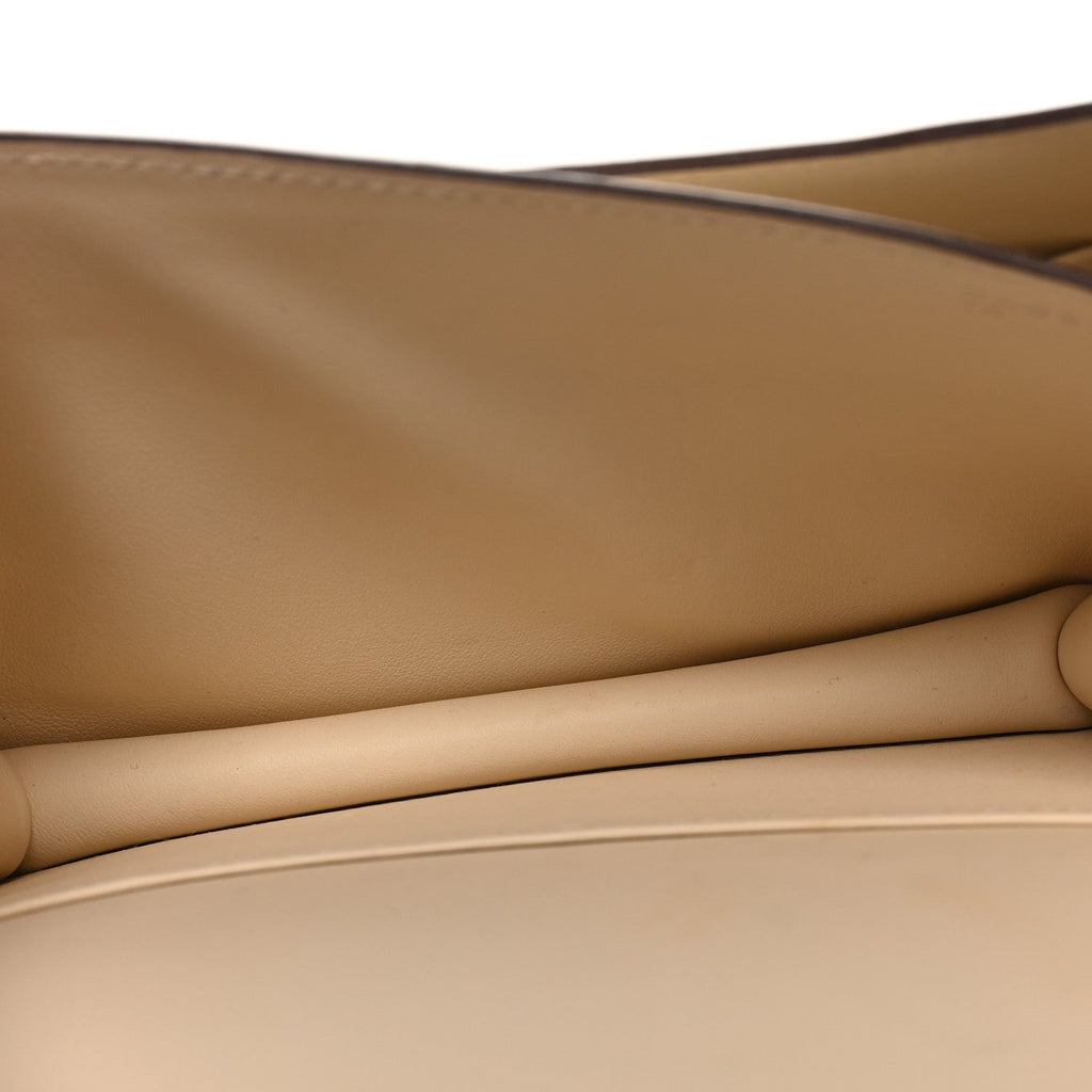 Swift Constance 18 Nata