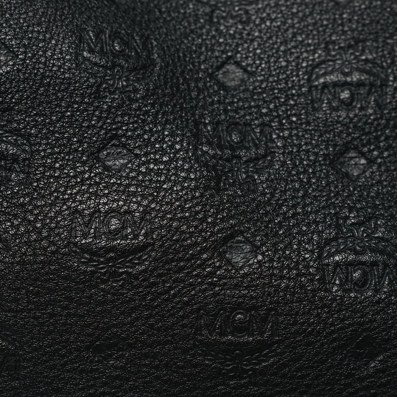 Calfskin Ottomar Large Klara Hobo Black