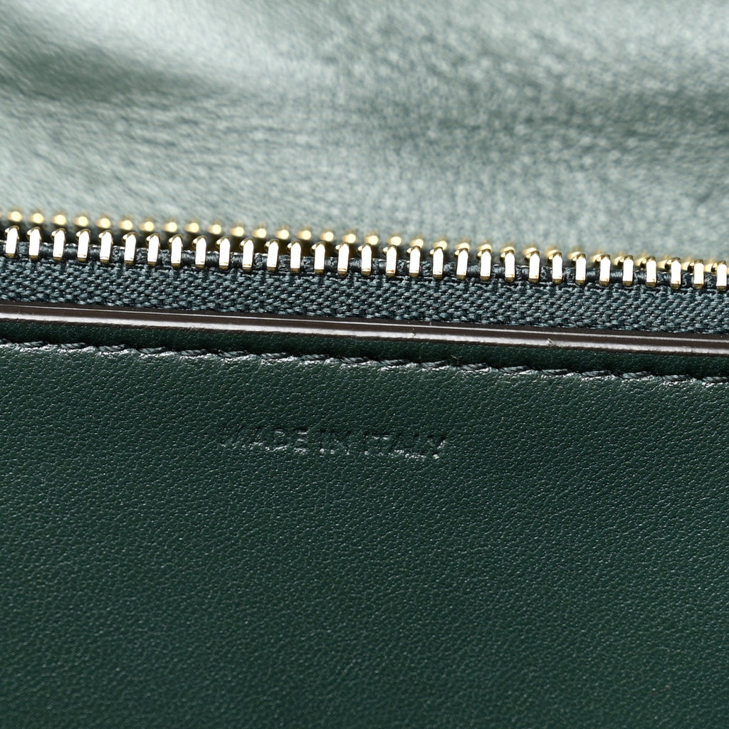 Box Calfskin Medium Classic Box Flap Bag Amazone