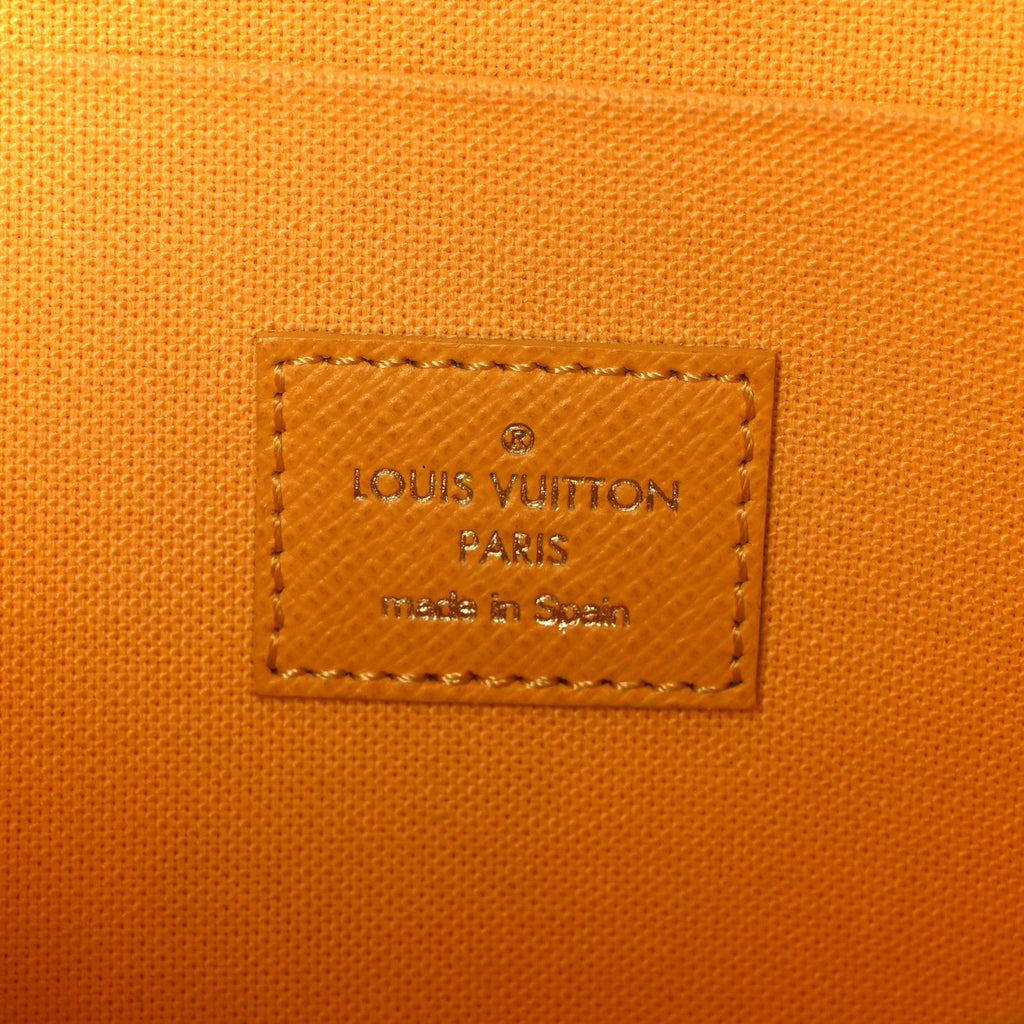 Monogram 2022 Christmas Animation New York Soho Pochette Felicie Chain Wallet Yellow
