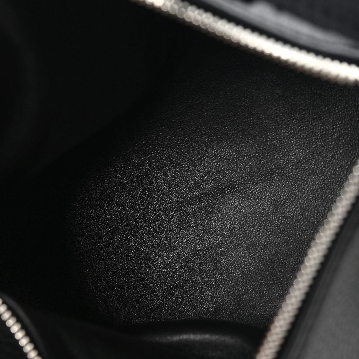 Grained Calfskin 90's Bag Black