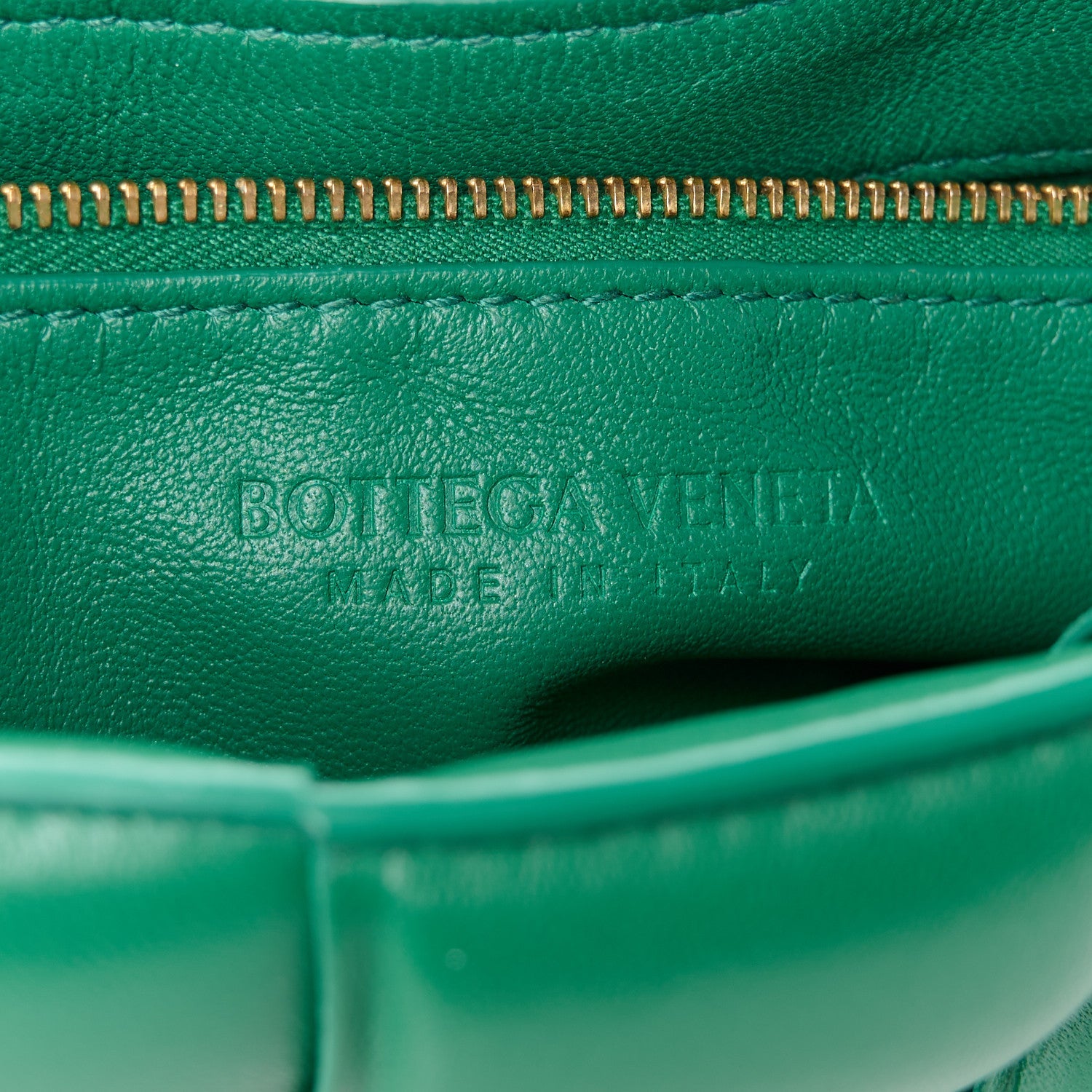 Lambskin Maxi Intreccio Padded Chain Cassette Crossbody Bag Racing Green