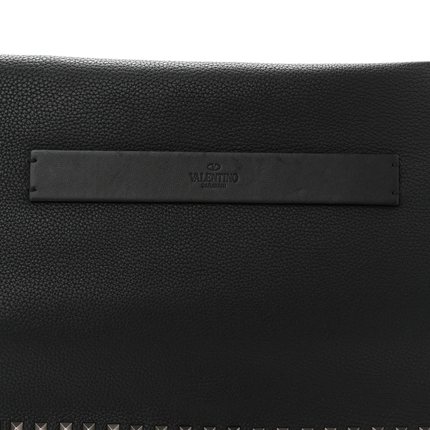 Pebbled Calfskin Rockstud Messenger Black