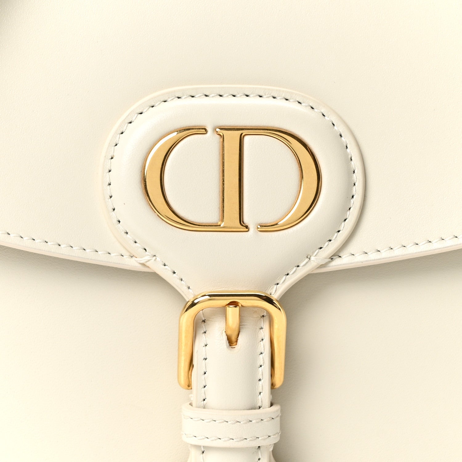 Box Calfskin Medium Bobby Flap Latte
