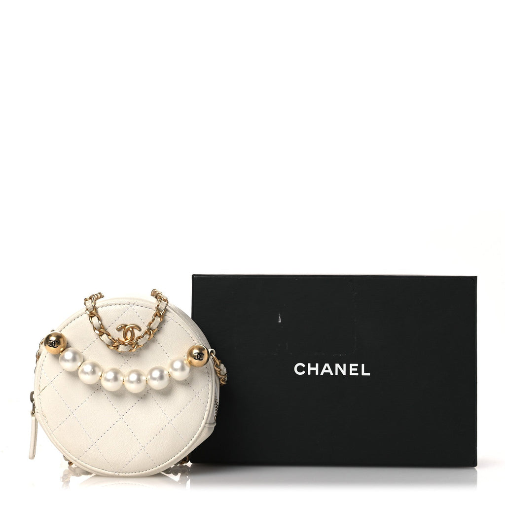 Lambskin Quilted Pearl Round Clutch With Chain White
