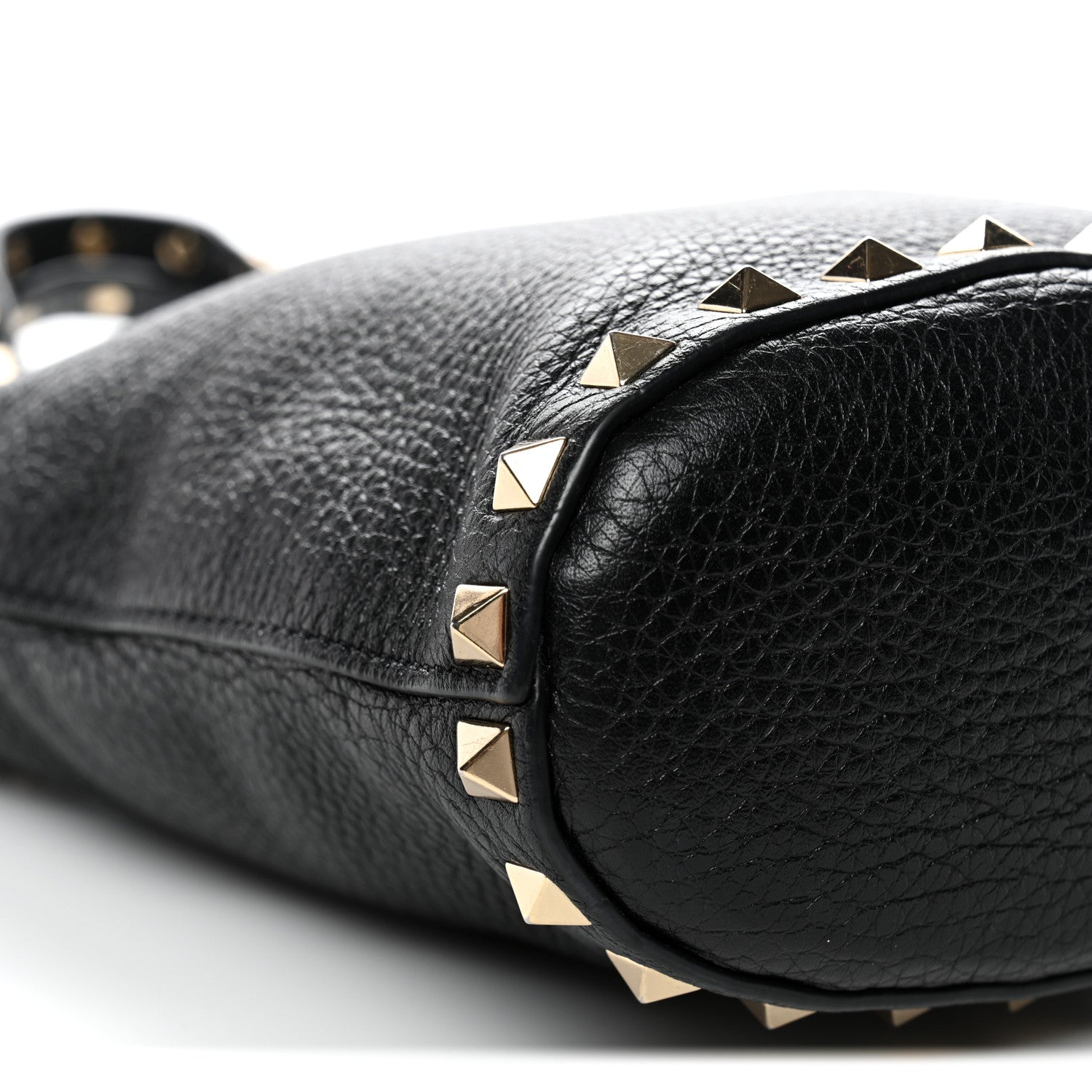 Pebbled Calfskin Rockstud Bucket Bag Black