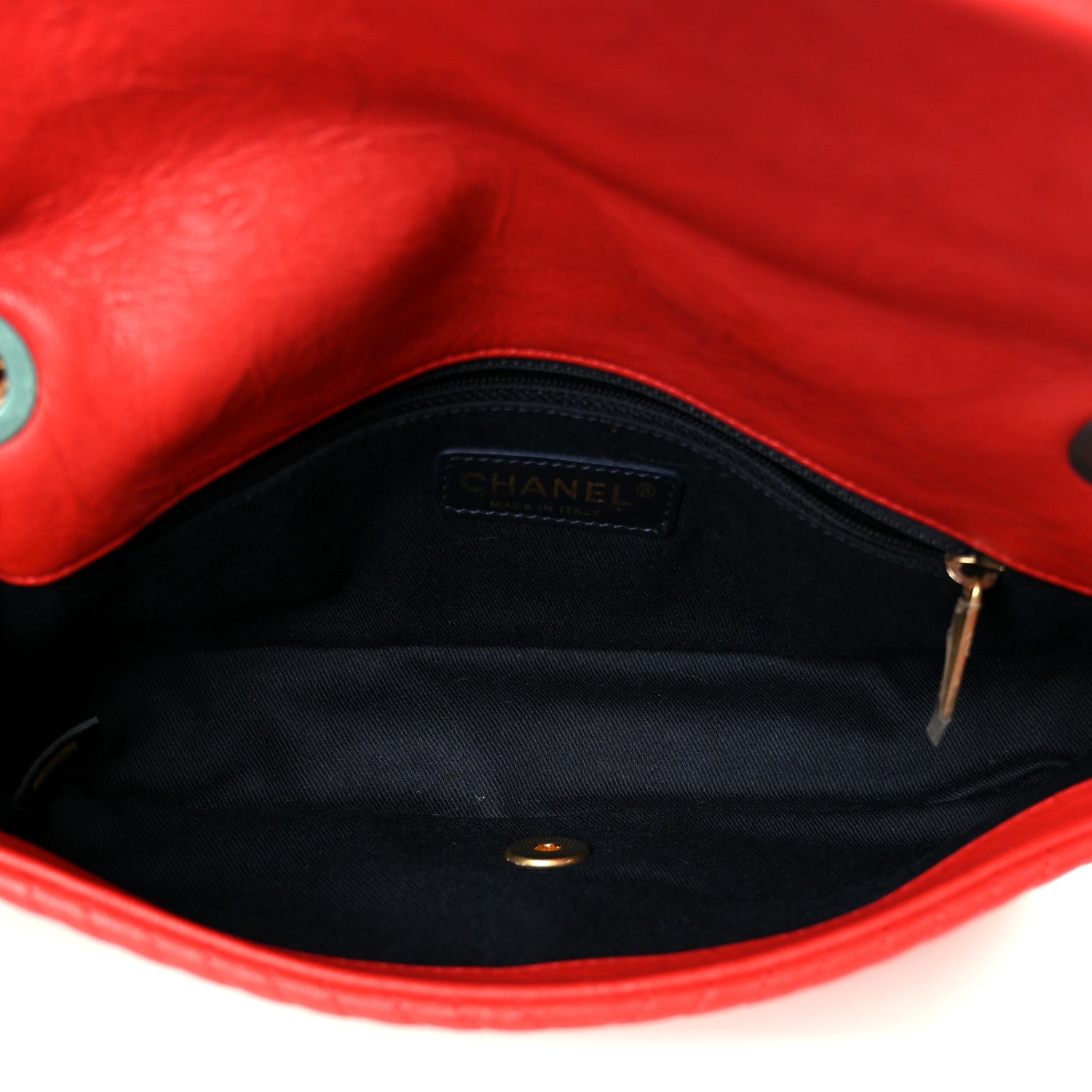 Wrinkled Lambskin Chevron Quilted Medium Flap Red