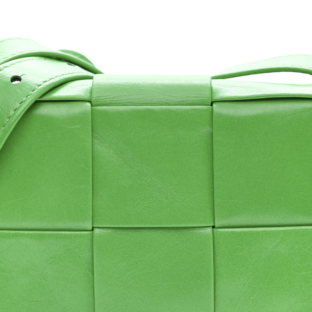 Paper Calfskin Maxi Intreccio Extra Mini Cassette Crossbody Bag Parakeet