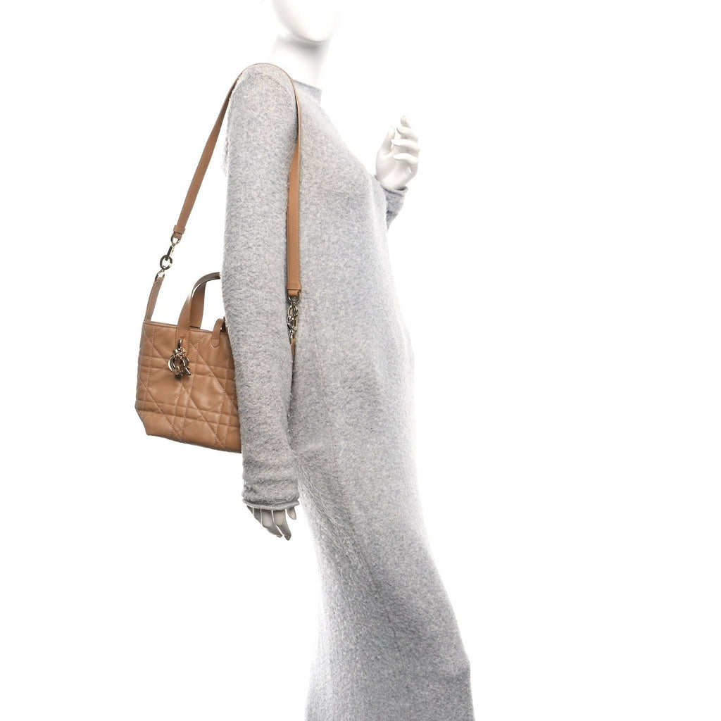 Calfskin Macrocannage Small Toujours Vertical Beige
