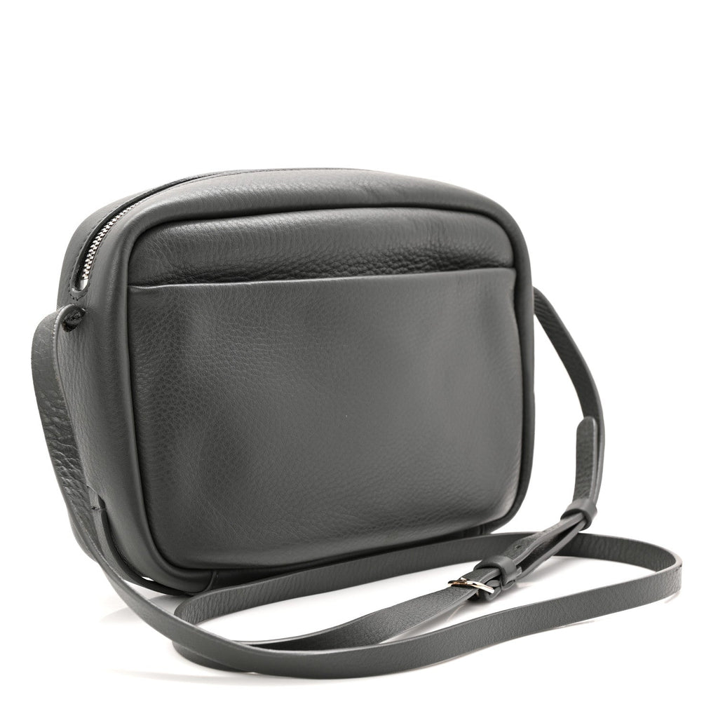 Calfskin Logo S Everyday Camera Bag Gris Fossile