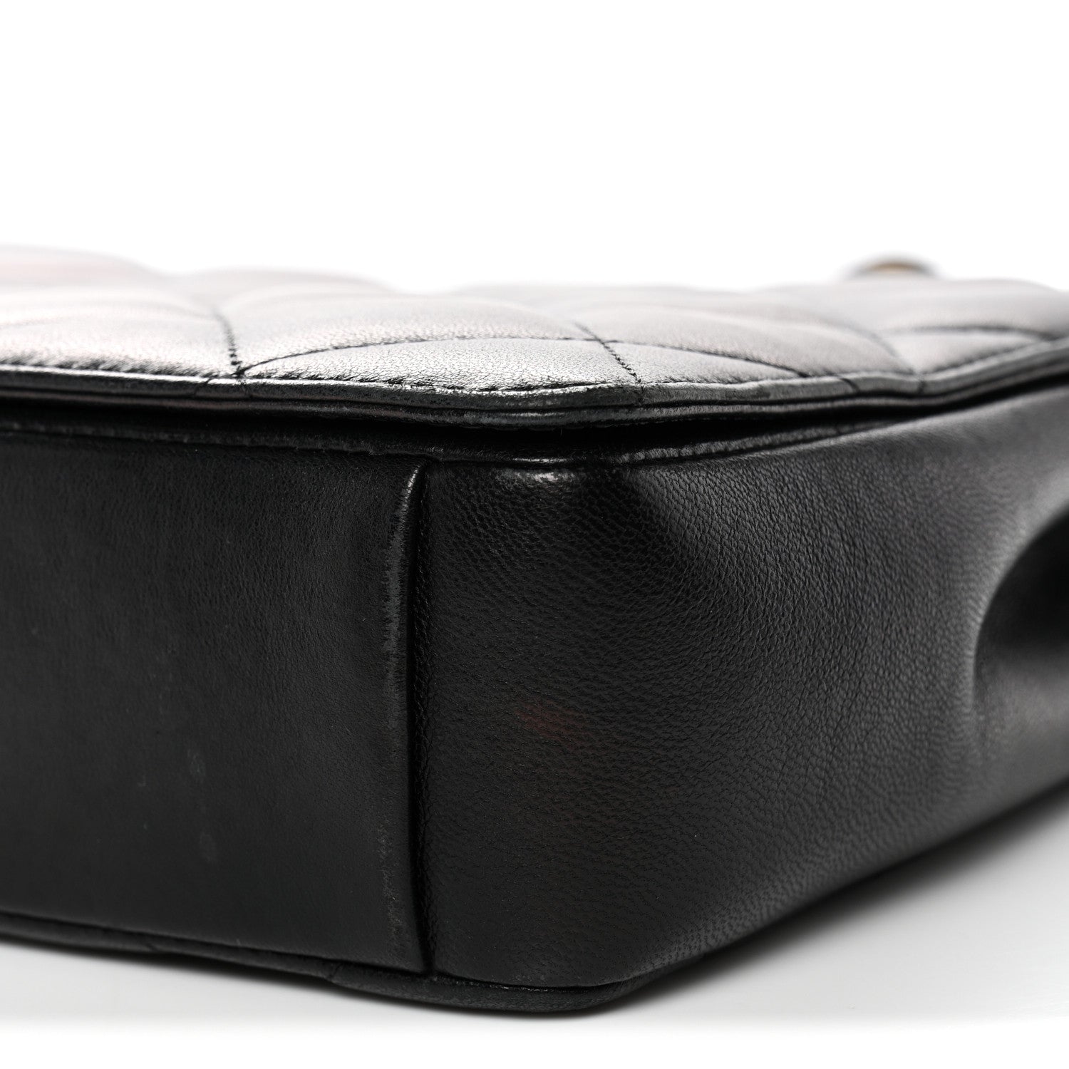 Lambskin Quilted Medium Diamond CC Flap Black