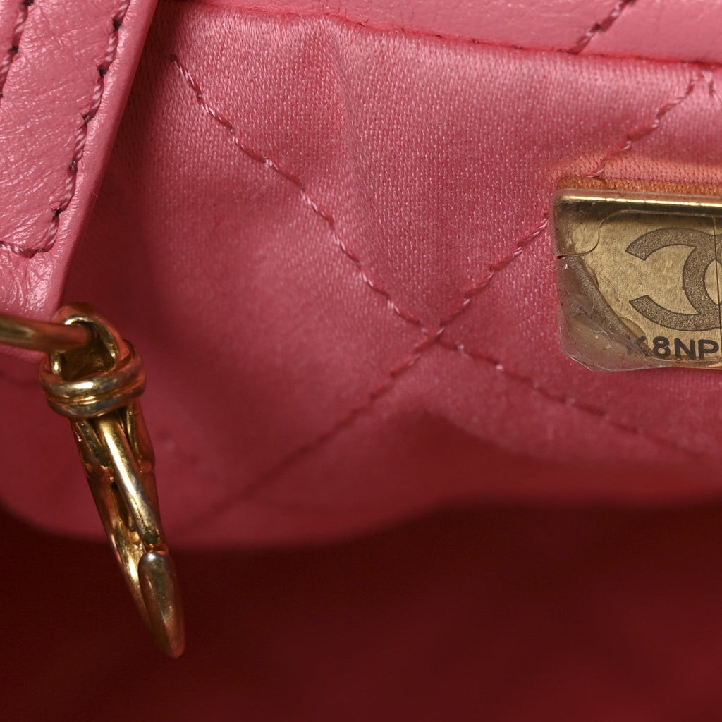 Shiny Calfskin Quilted Chanel 22 Drawstring Bag Pink