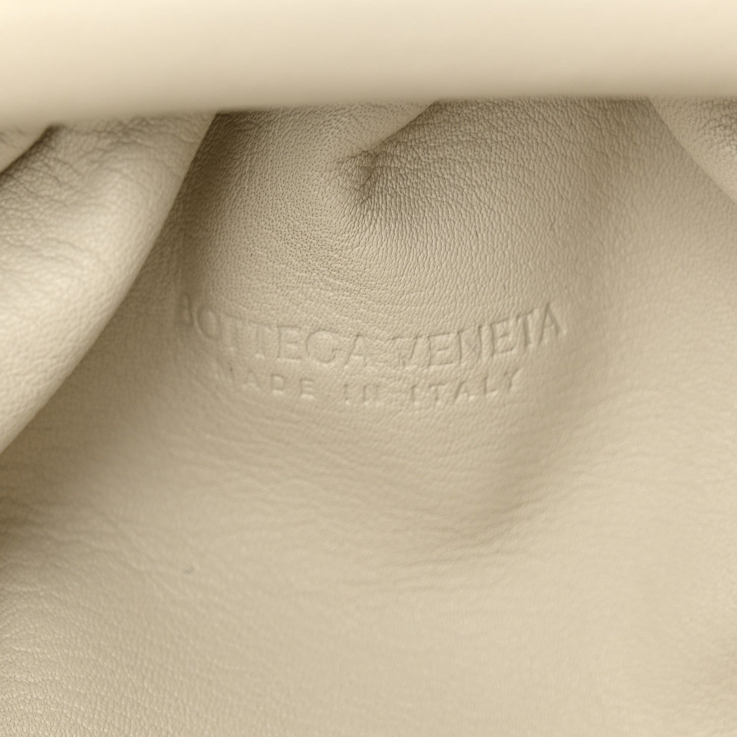Butter Calfskin The Mini Pouch Plaster