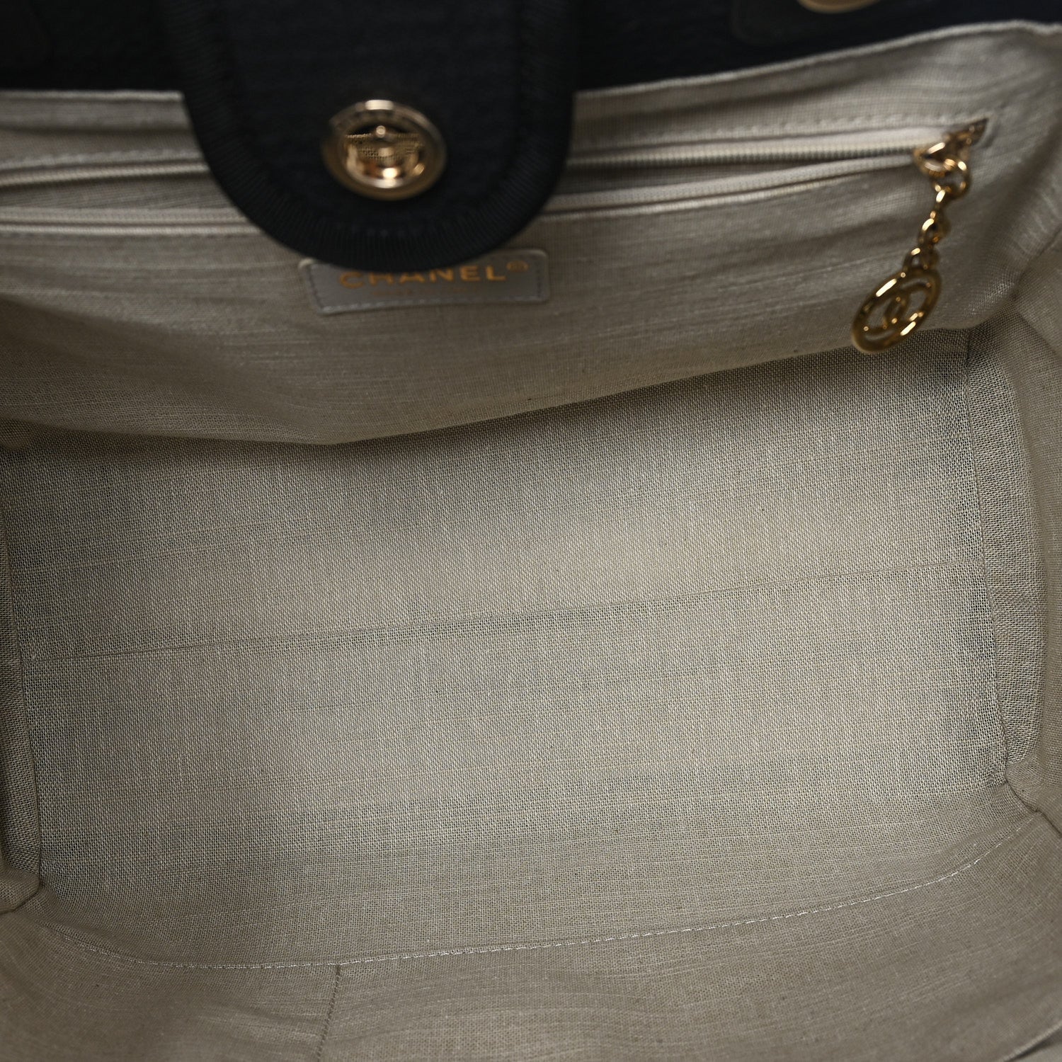 Mixed Fibers Small Deauville Tote Black