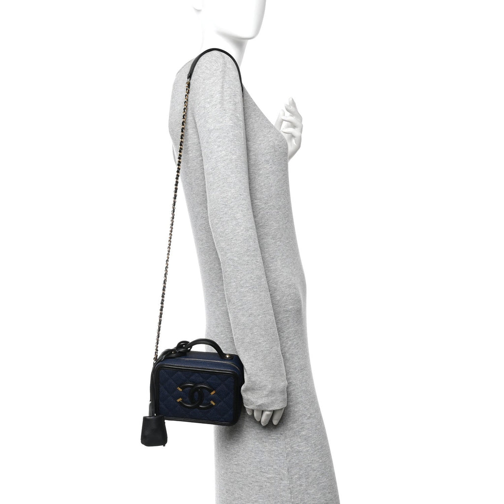 Caviar Quilted Small CC Filigree Vanity Case Navy Black
