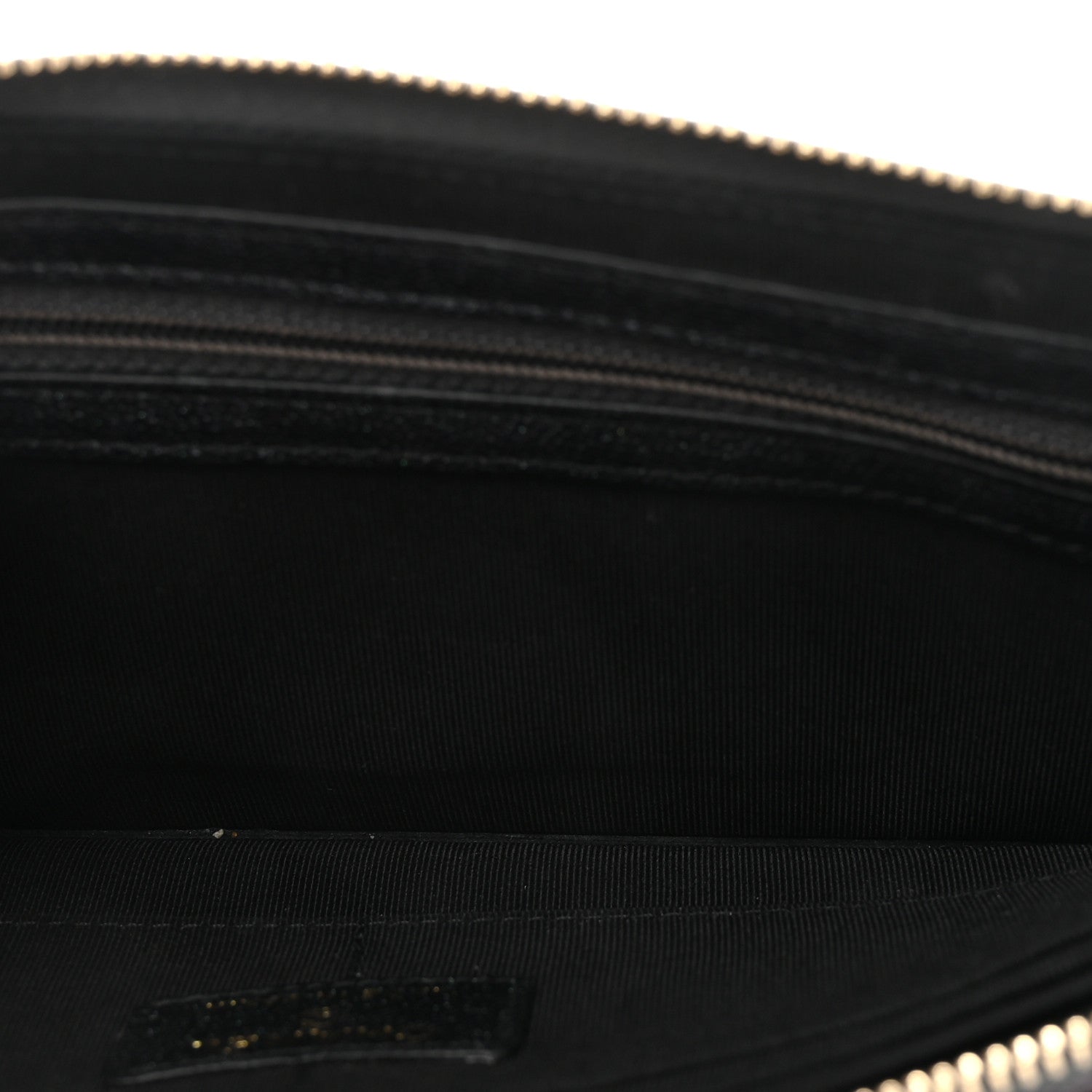 Iridescent Caviar Quilted Classic Pouch With Handle Black