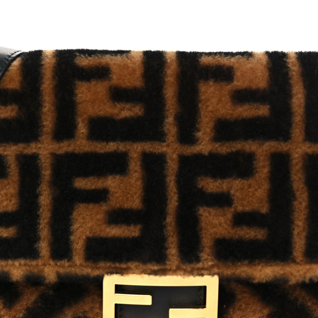 Shearling Vitello Dolce Macro FF 1974 Baguette Tobacco Black