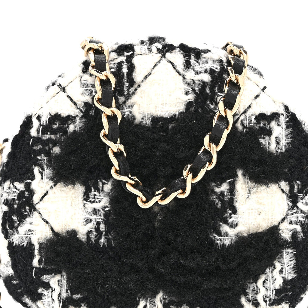Wool Tweed Lambskin Quilted Round Clutch With Chain and Coin Purse Black White