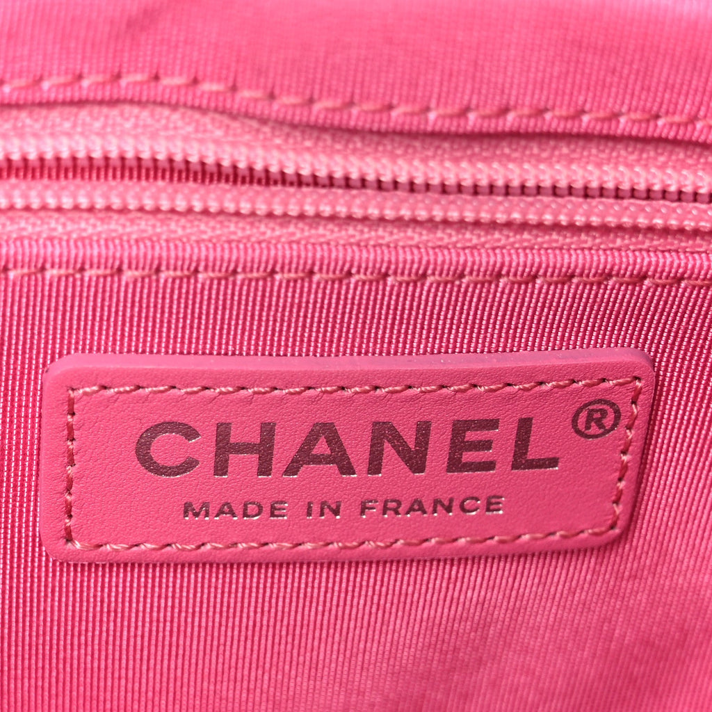 Lambskin Chevron Quilted Small Promenade Camera Case Pink