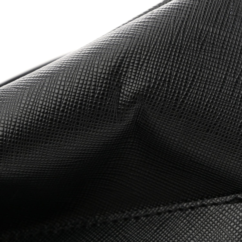 Saffiano Medium Galleria Double Zip Tote Black