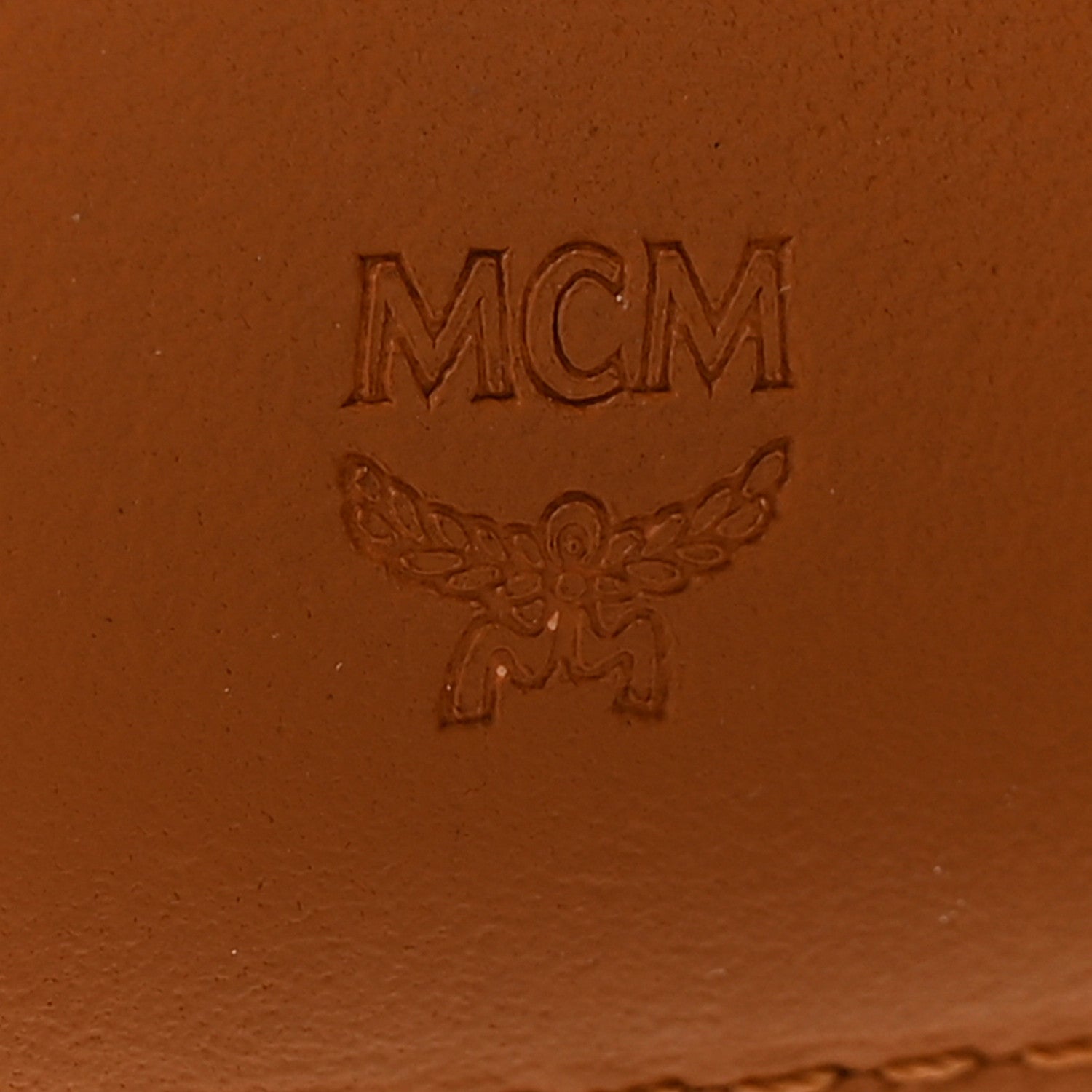 Visetos Bi-Fold Long Wallet Cognac
