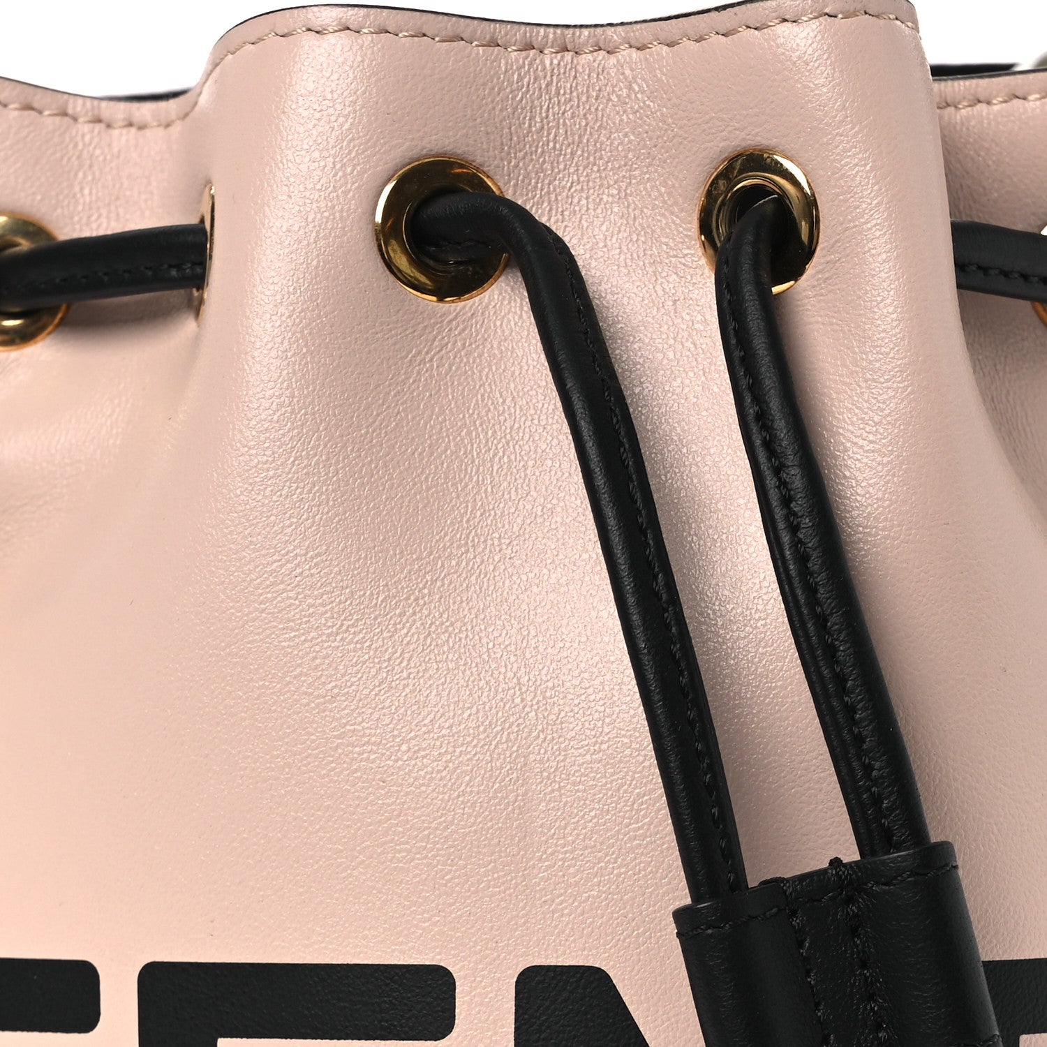 Vitello Fluffy Grace F is Fendi Logo Embossed Mini Mon Tresor Bucket Bag Rosa Quarzo Black
