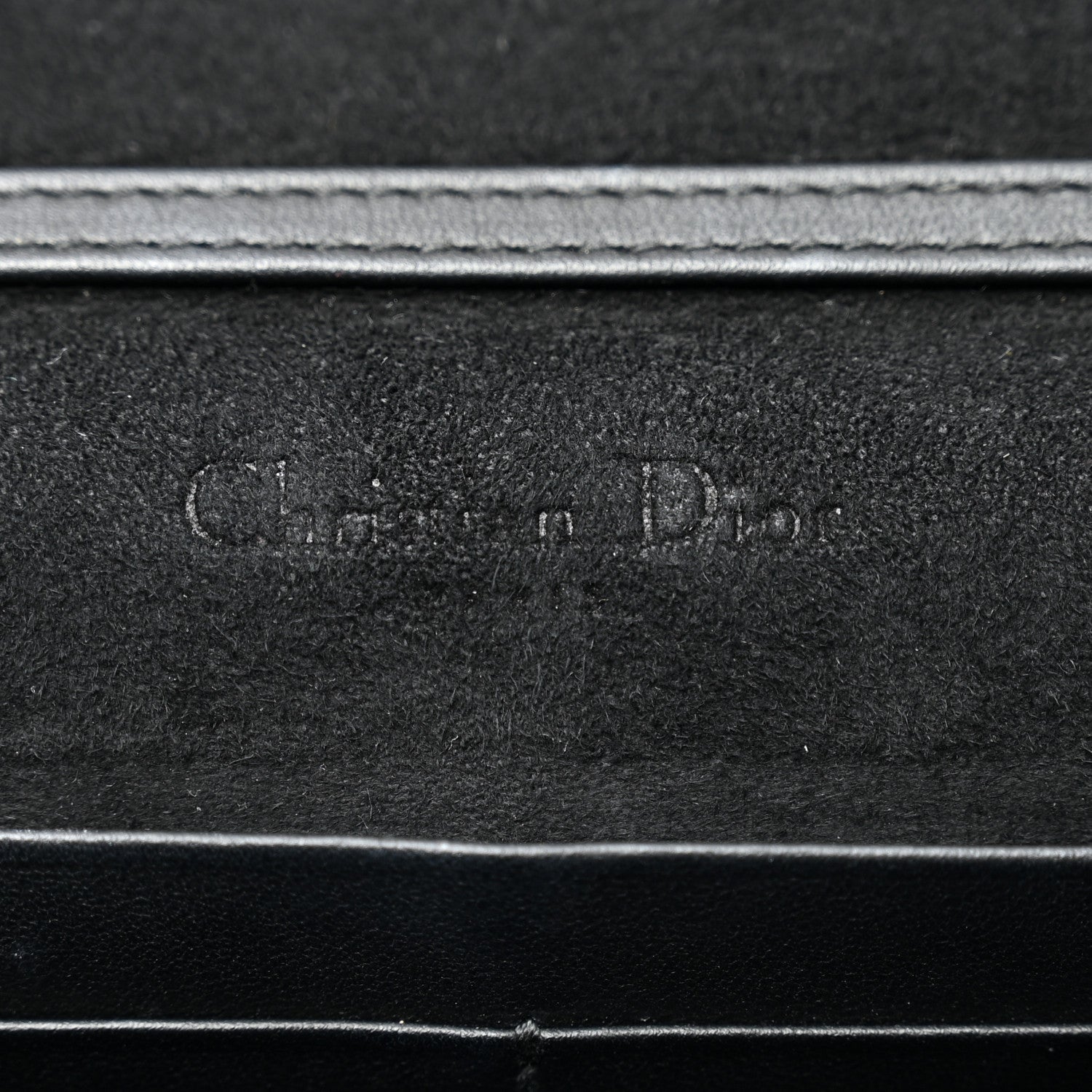 Ultra Matte Calfskin Saddle Chain Pouch Black