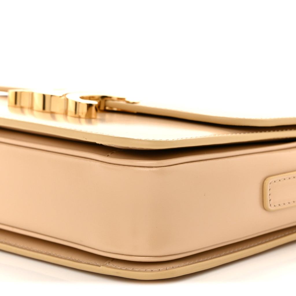 Shiny Calfskin Teen Triomphe Nude
