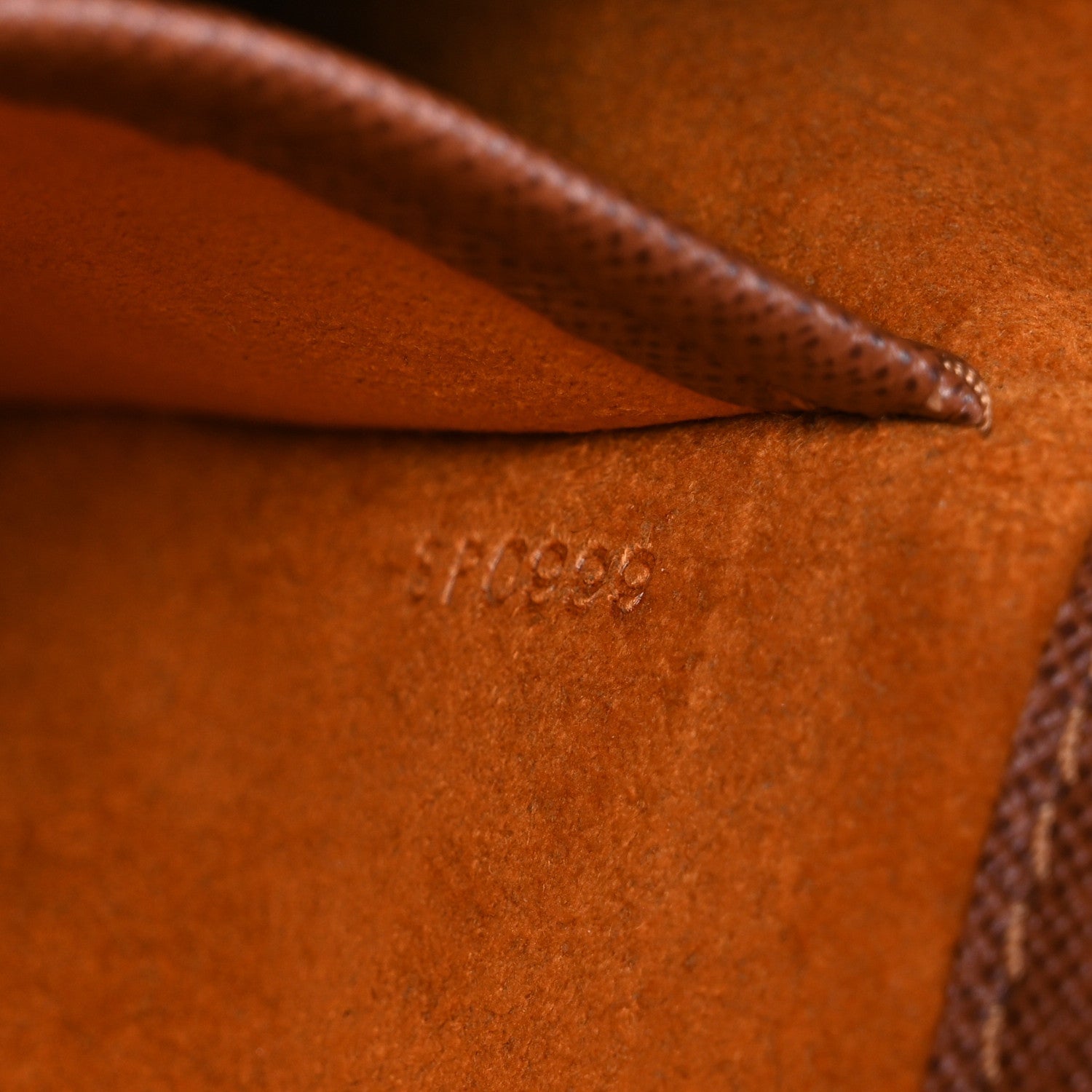 Monogram Musette Tango
