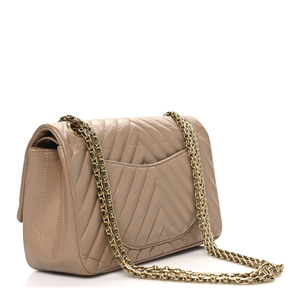 Aged Calfskin Chevron Quilted 2.55 Reissue 225 Flap Beige