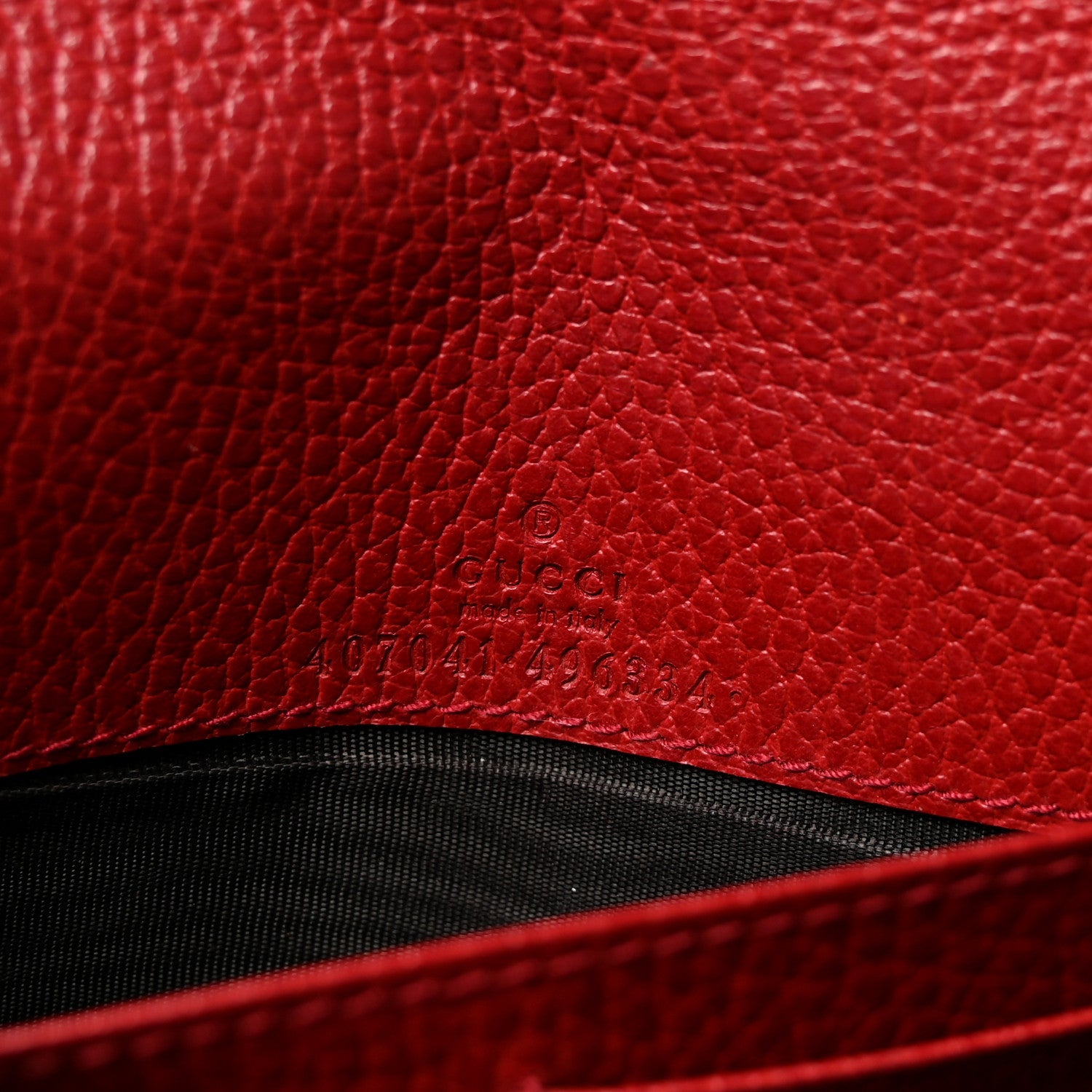 Dollar Calfskin Soho Wallet On Chain Blue Hibiscus Red Mystic White