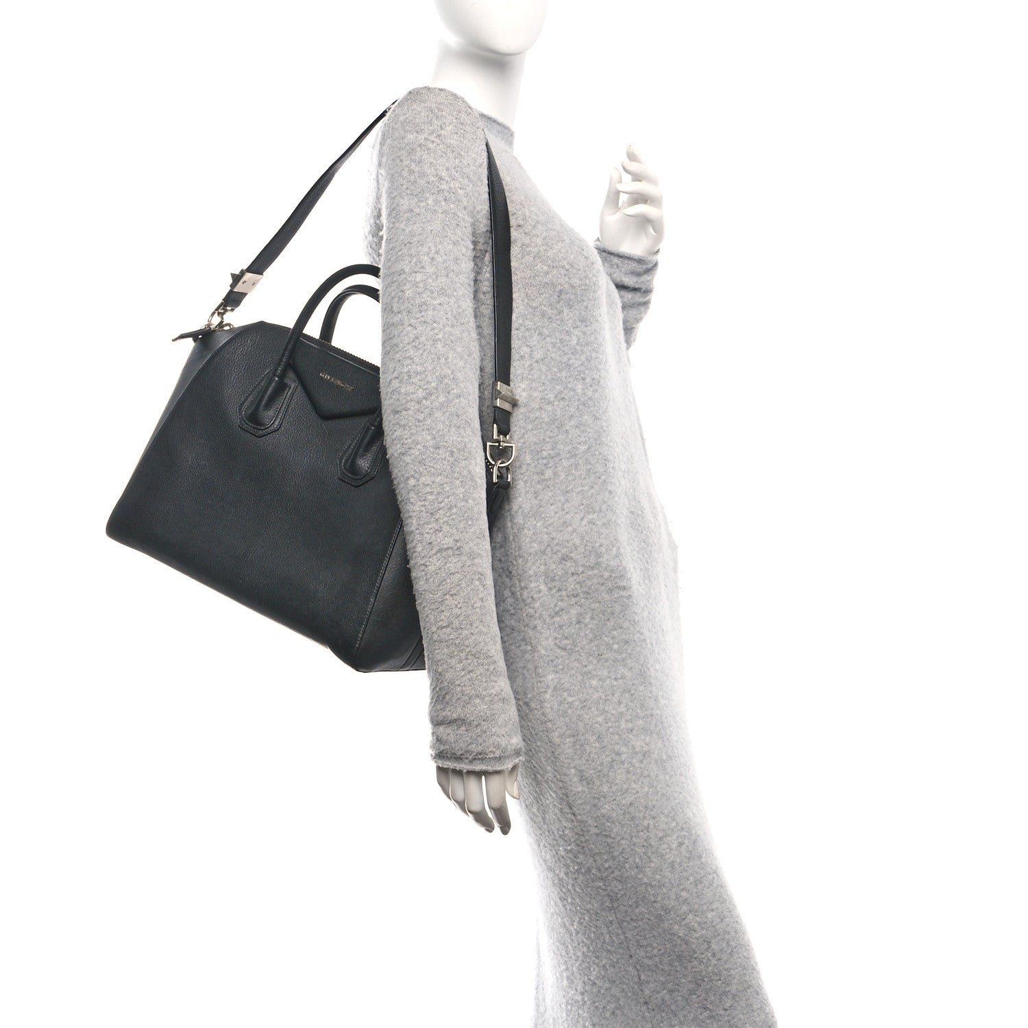 Sugar Goatskin Medium Antigona Black