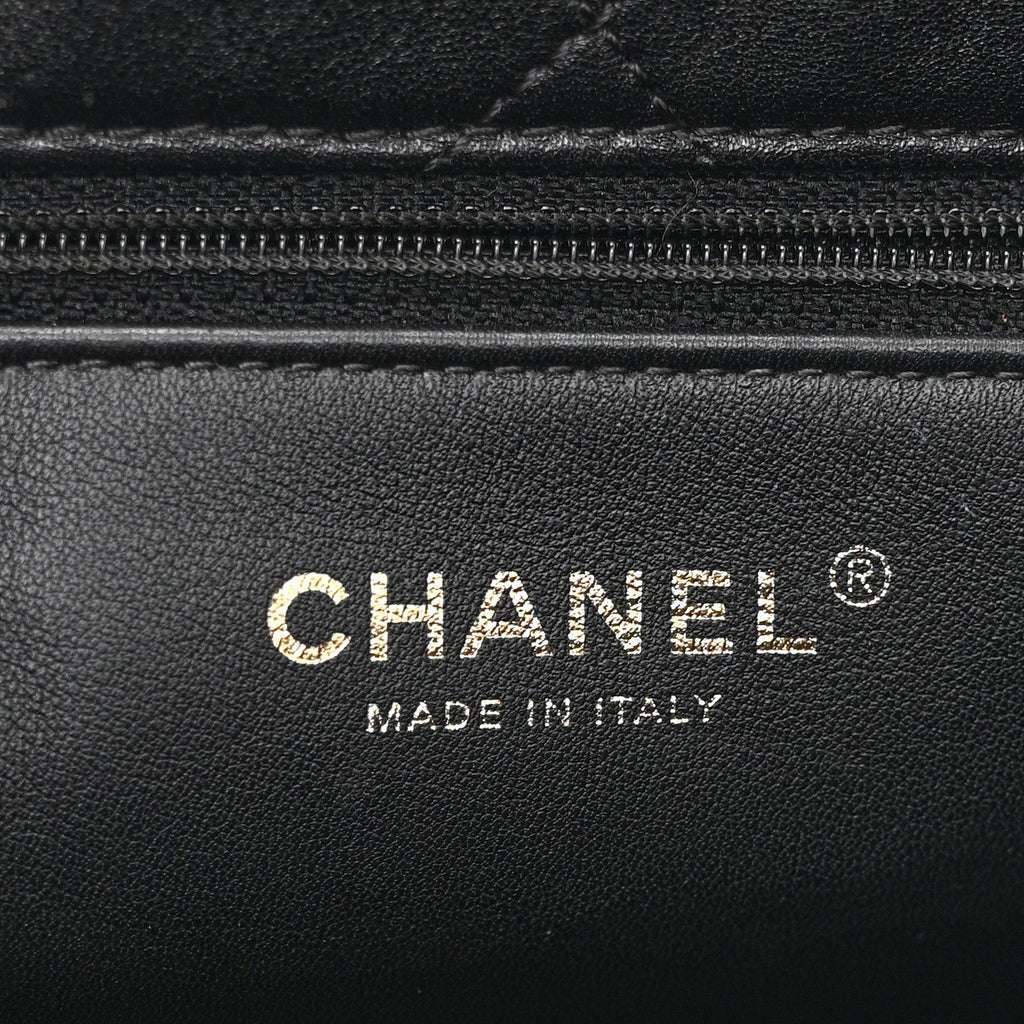Shiny Lambskin Quilted Small Chain Is More Drawstring Bag Black