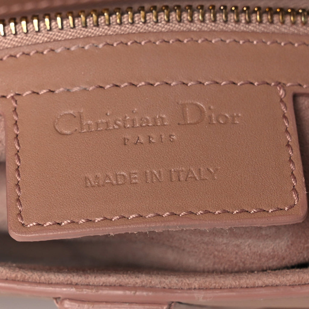 Ultra Matte Calfskin Saddle Bag Fard