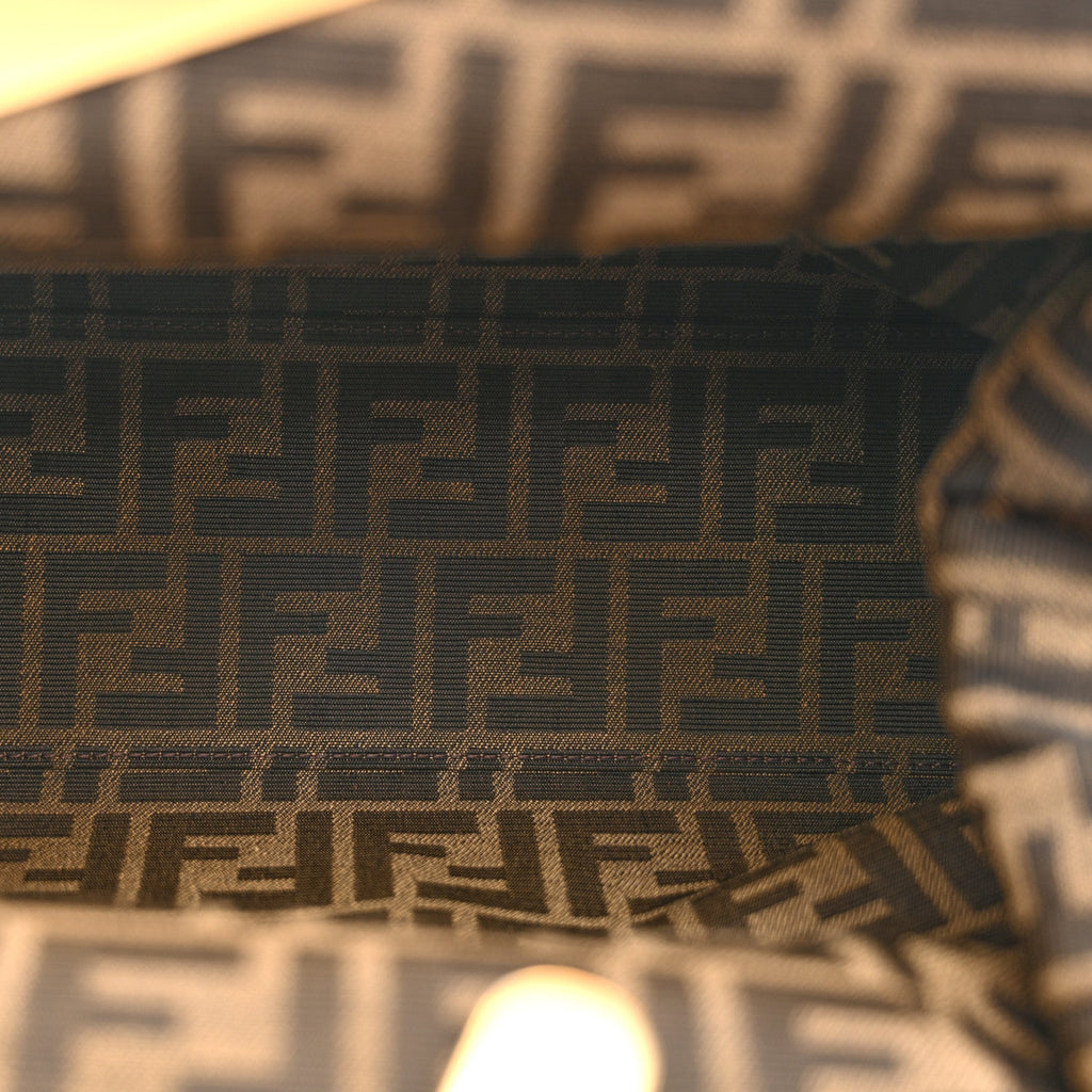 Shiny Nappa Medium Fendi First Caramello