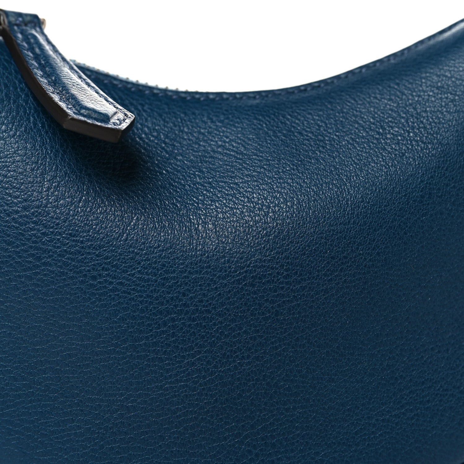 Vitello Grace Matte Nano Fendigraphy Hobo Charm Mirto