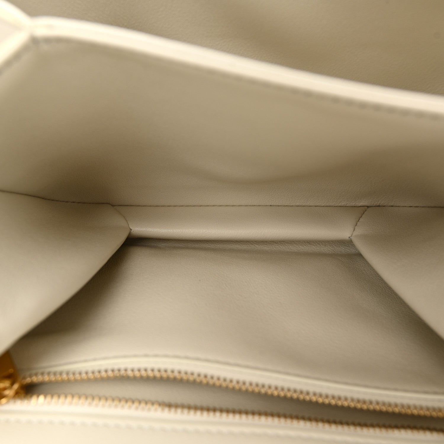 Smooth Calfskin Medium Tabou Rice