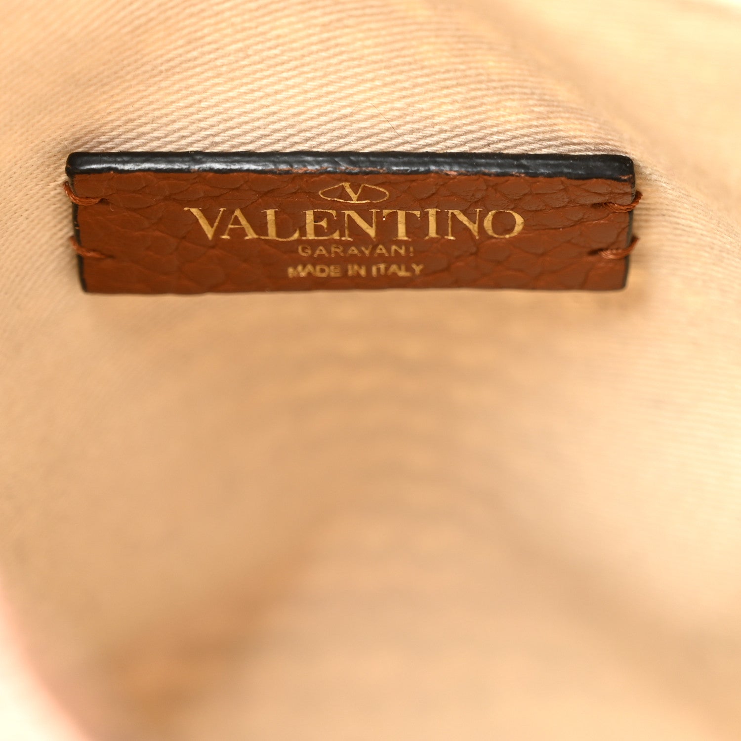 Raffia Grained Calfskin Small Rockstud Vlogo Tote Naturale