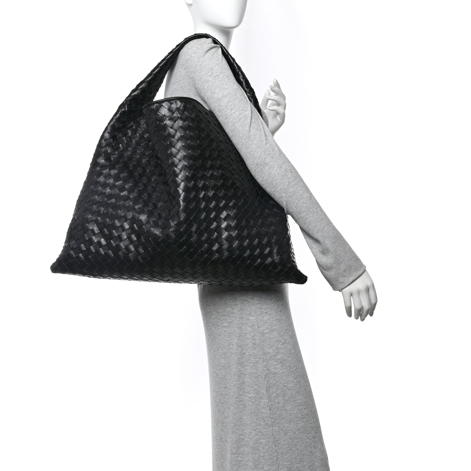Calfskin Intrecciato Large Hop Black